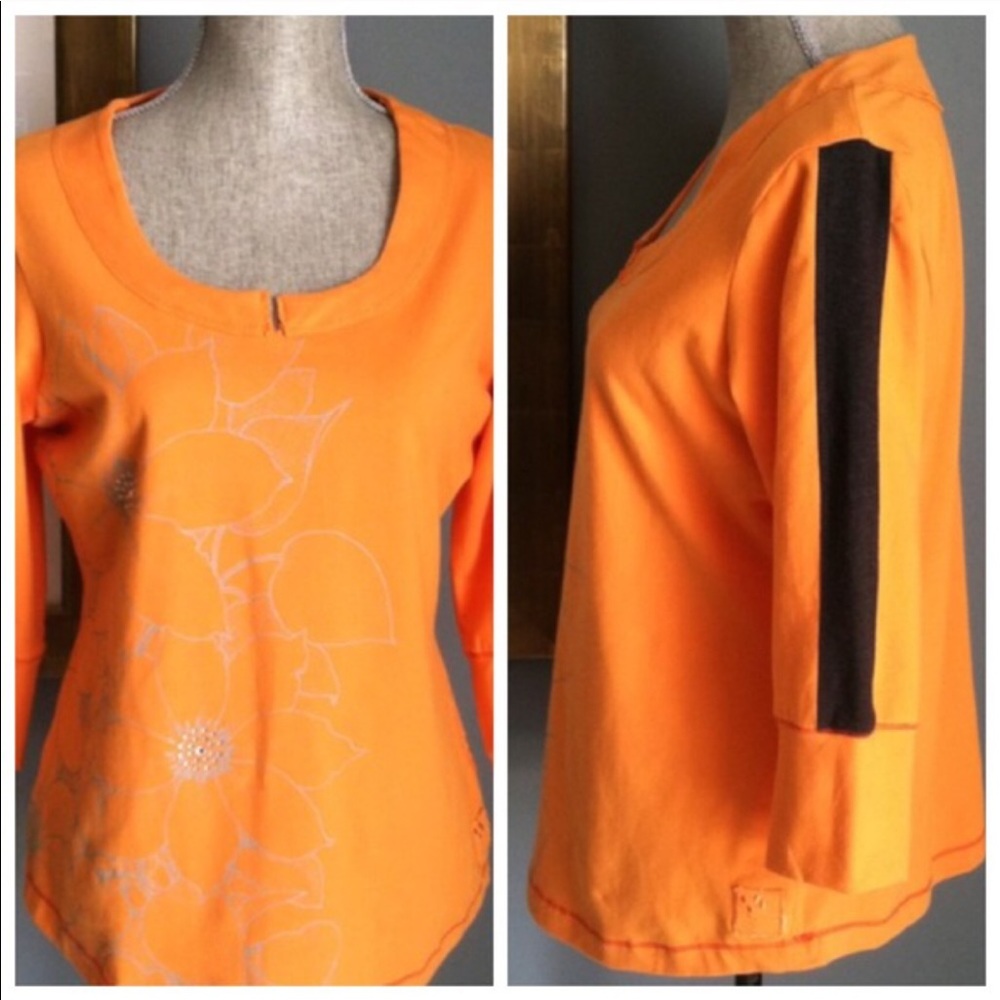 Halcyon Rhinestone Floral Top - Picture 3 of 4